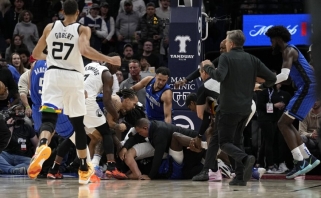 NBA apdalino baudomis peštynių dalyvius